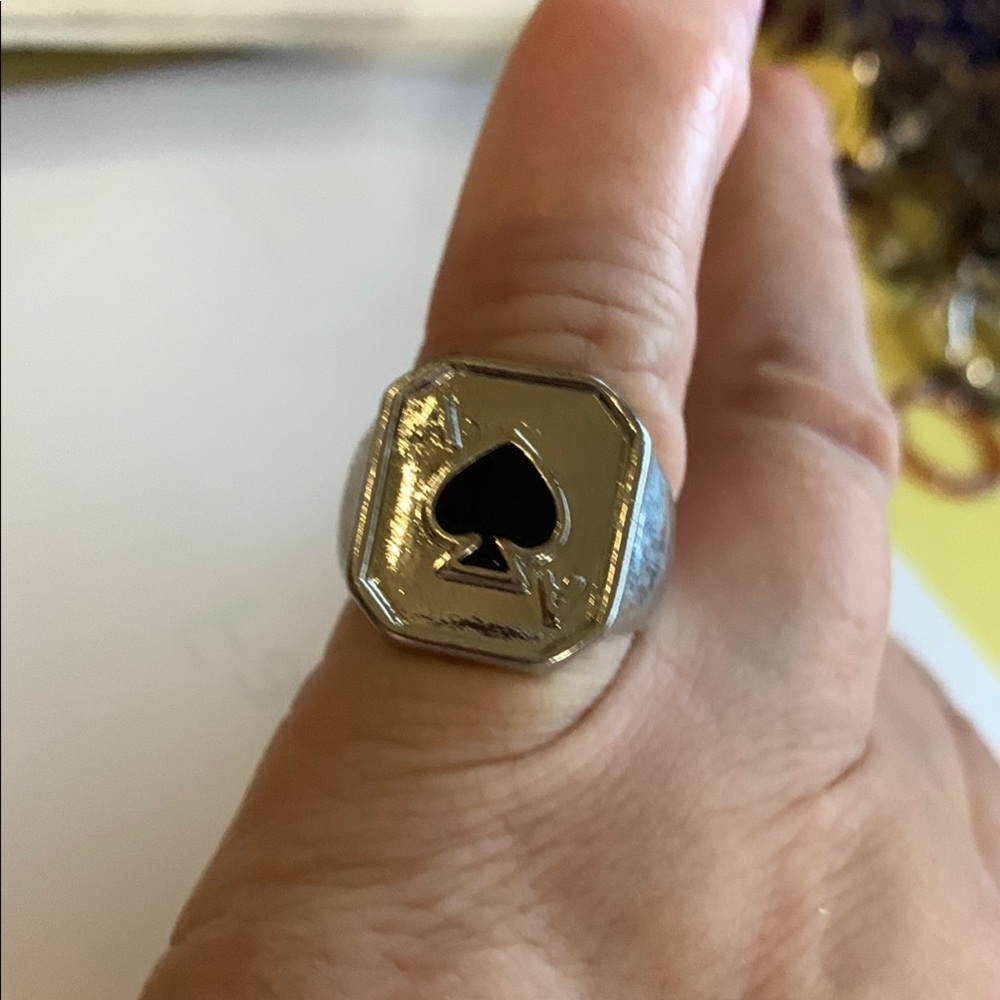 Silver and Black Spade Ring. Size 7